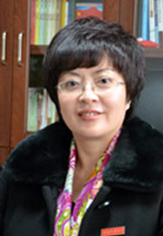西南大学附属中学校长-张万琼