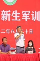 初心如磐历艰苦，挥洒激情展雄风ror体育师范大学附属中学高一军训圆满结束(2)903.png