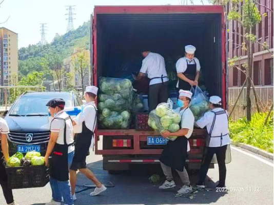 力擎抗疫责任重担 众志成城保稳保供(2)(1)340.png